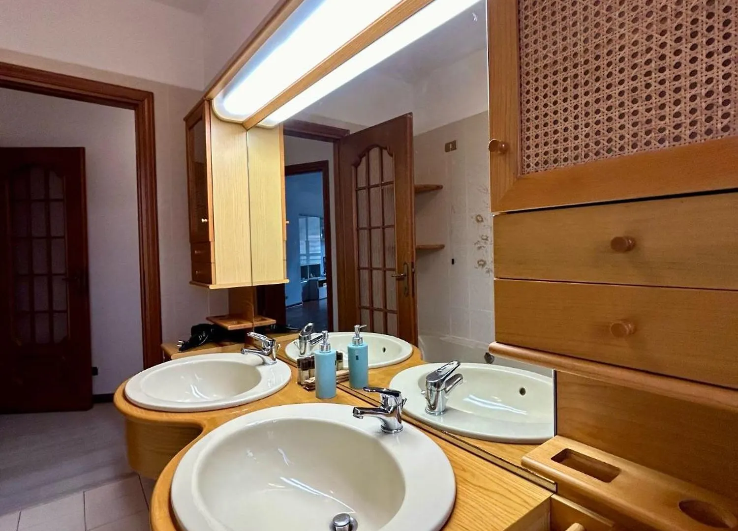 바레세 Kibilu - Laveno Balcony Retreat 아파트 이탈리아