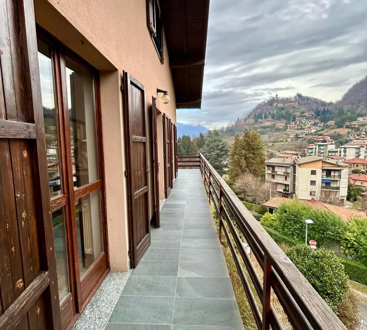 Kibilu - Laveno Balcony Retreat Apartment Varese Italy