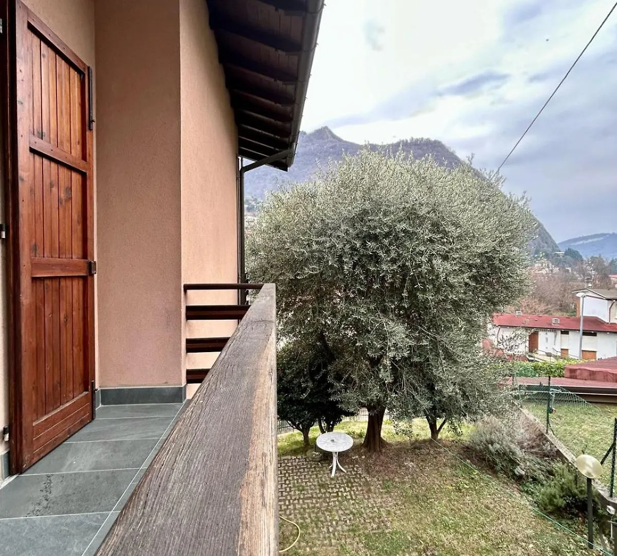 Kibilu - Laveno Balcony Retreat Apartment Varese 0*,  Italy